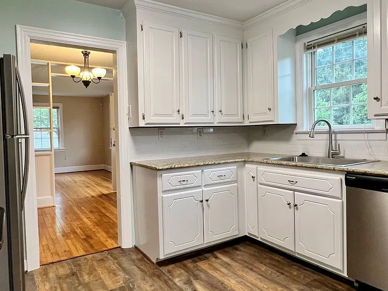 2517 Williams St — Photo 17