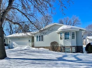420 Ray Ave, Springfield, MN 56087