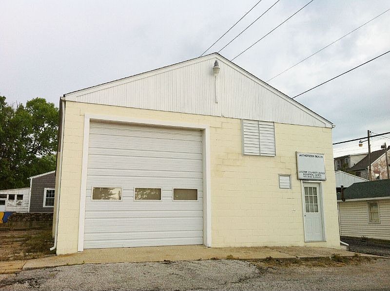 1st image of 305 Summer Ave