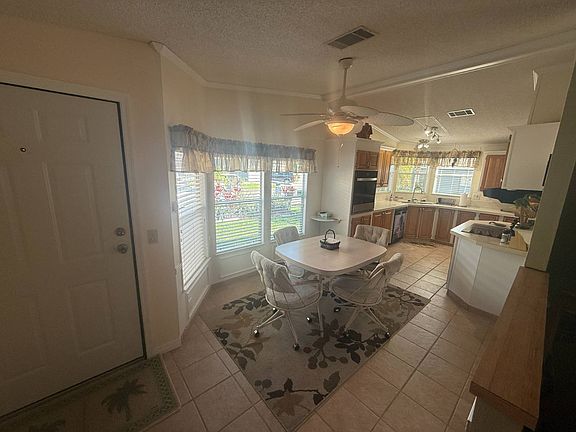 3rd image of 6002 Tierra Entrada