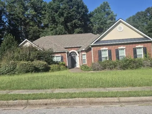 15 Stewart Glen Dr, Covington, GA 30014
