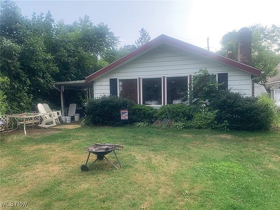 2nd image of 32480 Wooddale Dr