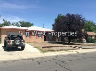 112 W Gladden Dr, Farmington, NM 87401