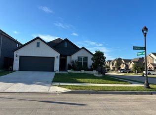 400 Kirkham Dr, Fort Worth, TX 76131