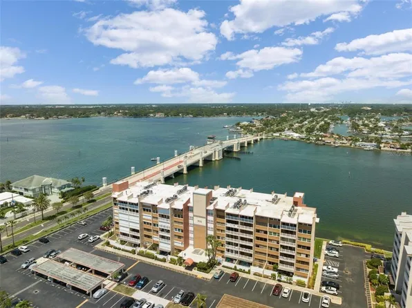 500 Treasure Island Cswy APT 203, Treasure Island, FL 33706