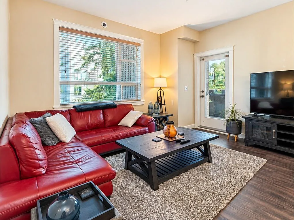 2 bed, 1112 sqft, $3,650 — Photo 1