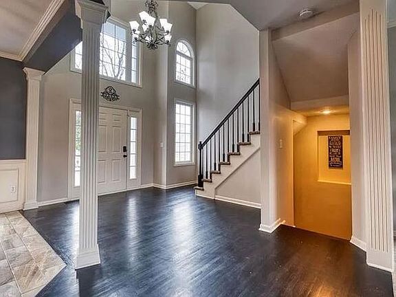 2nd image of 5909 NE Coral Cir