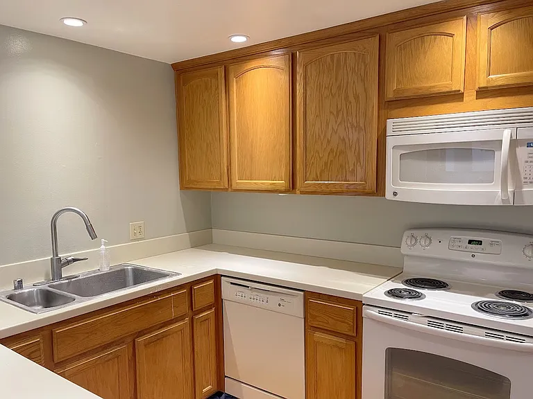 6 Tollridge Ct — Photo 9
