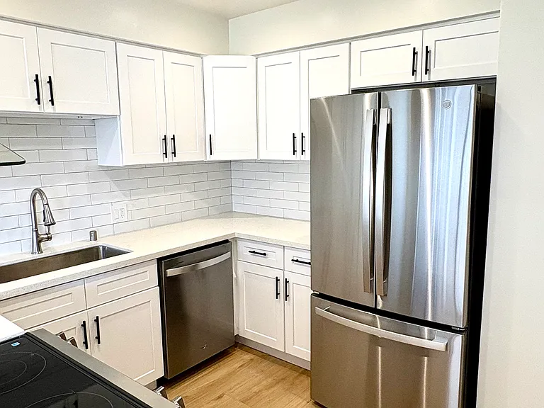 325 N Colorado Pl #7 — Photo 3