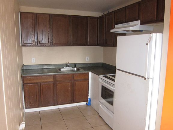 2nd image of 1829 N A St APT 18