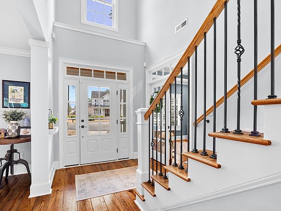 3rd image of 6 Caleb Ct.