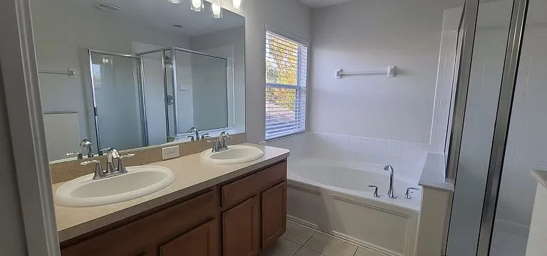 3323 Whitley Bay Ct — Photo 13