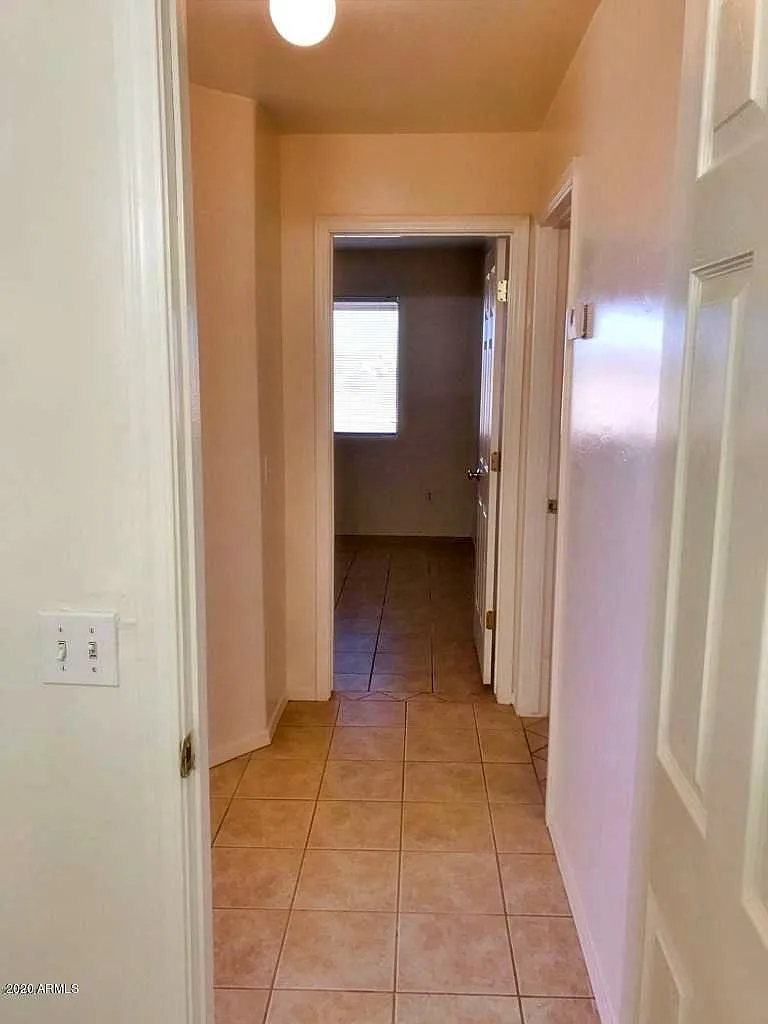 2 bed, 1139 sqft, $1,250 — Photo 3