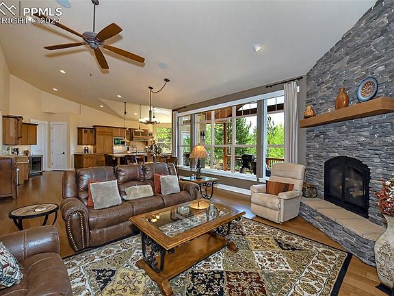 4th image of 605 Pembrook Dr