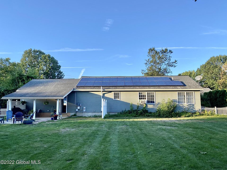 10 Bayberry Drive, South Glens Falls, NY 12803 Zillow