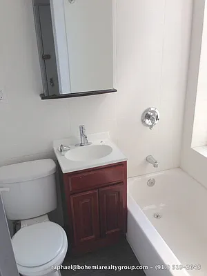 Rented by Bohemia Realty Group | media 17