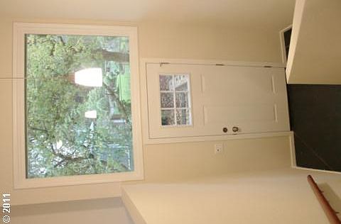 3rd image of 112 Pleasant Hill Ln