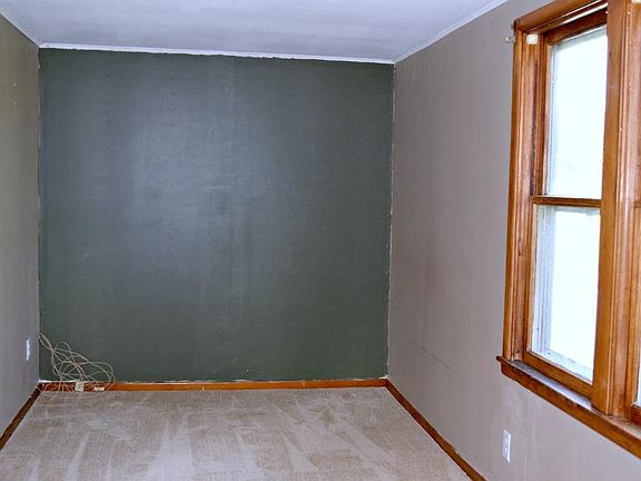 3rd image of 3728 SE 14th Ave