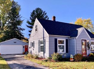 221 W Marquette St, Appleton, WI 54911