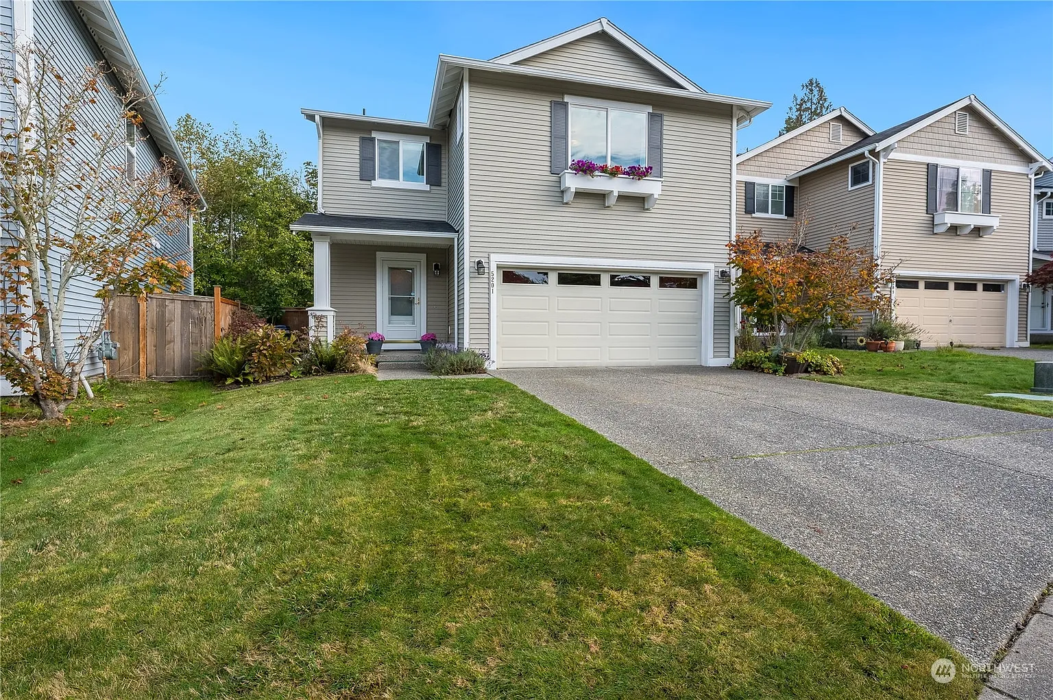 5201 Larrabee Way photo 1
