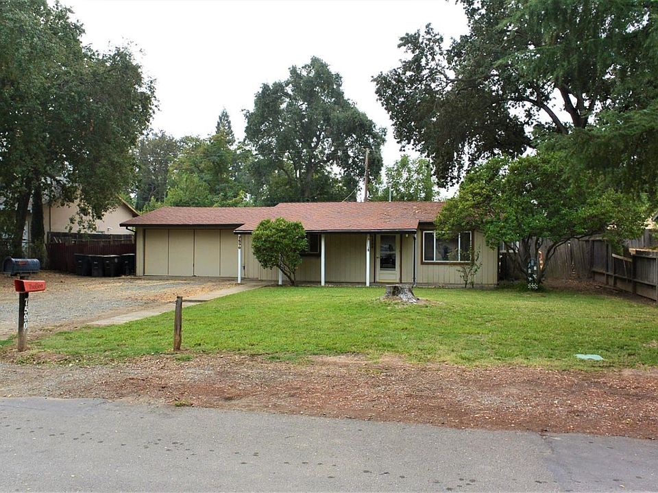 2nd image of 7590 Park Dr