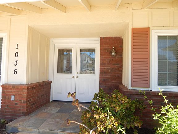 4th image of 1036 Hendrix Ave