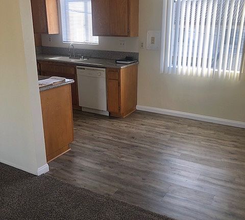 5th image of 6037 Greenleaf Ave #4