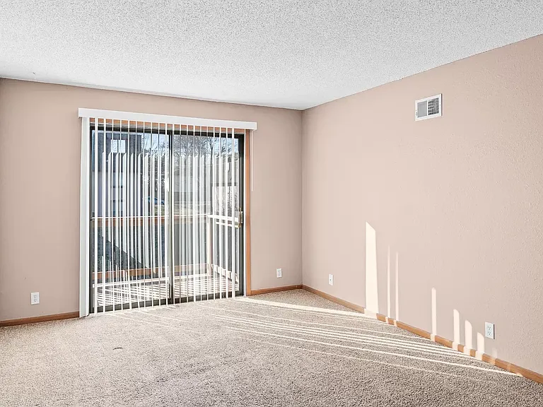 Riverfront Apartments - — Photo 11
