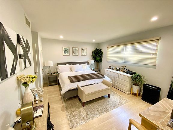 2nd image of 1262 S Barrington Ave APT 308S
