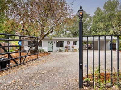 4151 Wake Robin Drive, Glen Ellen, CA, 95442
