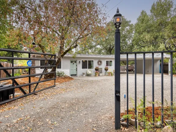 4151 Wake Robin Drive, Glen Ellen, CA 95442