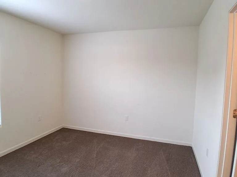 1646 Concord Ave — Photo 10