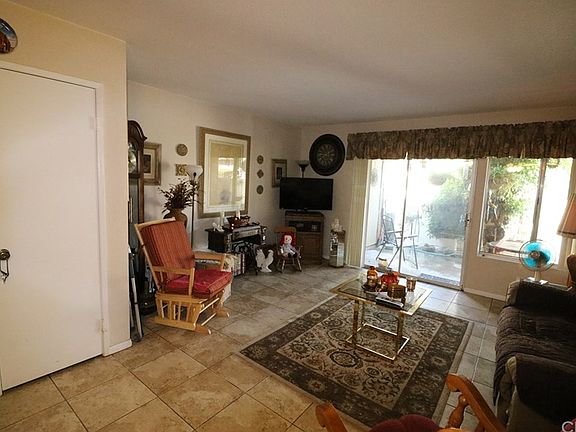 4th image of 1031 S Palmetto Ave APT G6