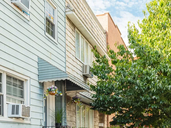 909 Lorimer Street image 4 of 15