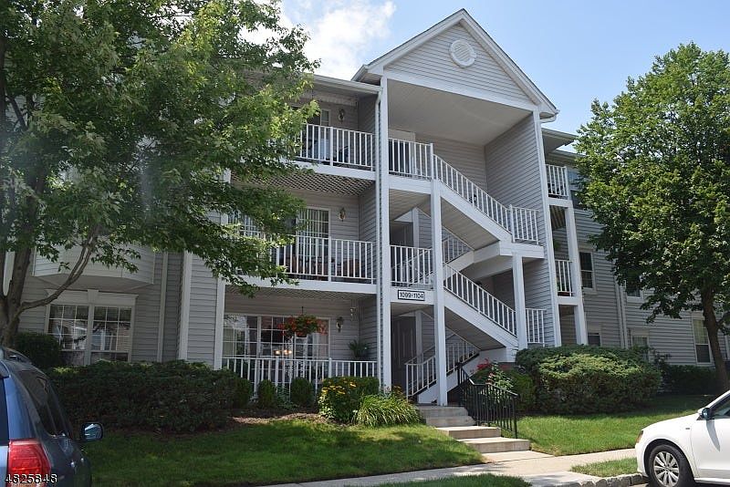 1st image of 1104 Sage Ct Unit 1104