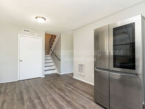 2nd image of 3916 Blanchard St