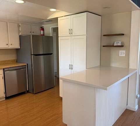 5th image of 6124 N 18th Dr