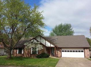 3117 N Elizabeth Ave, Fayetteville, AR 72703