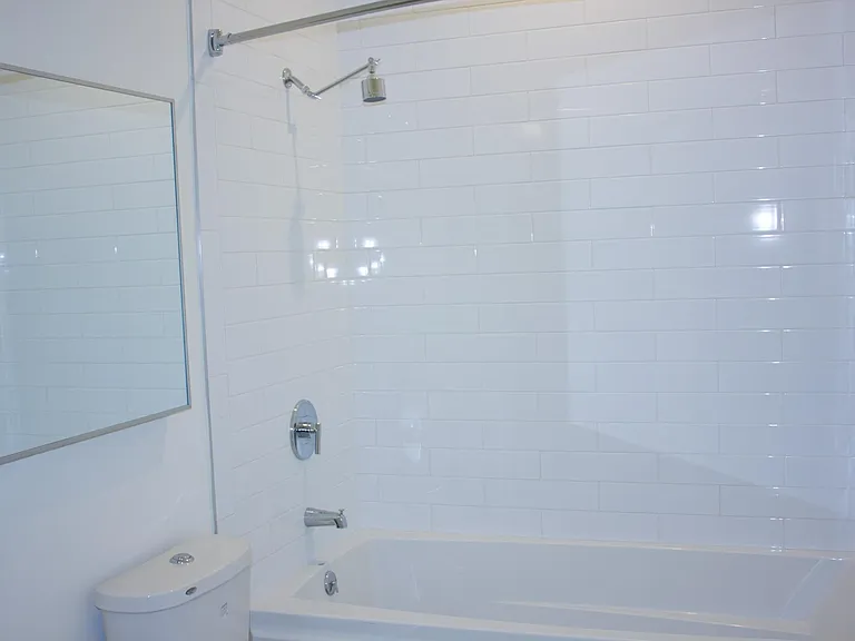 511 Marigny Apartments — Photo 7