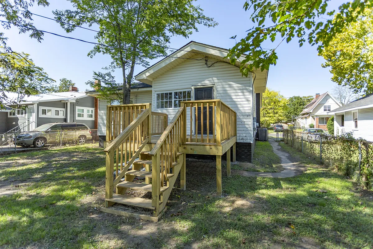 Building Photo - 2715 Avenue H