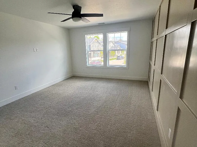 166 N Edgewood Ln — Photo 13
