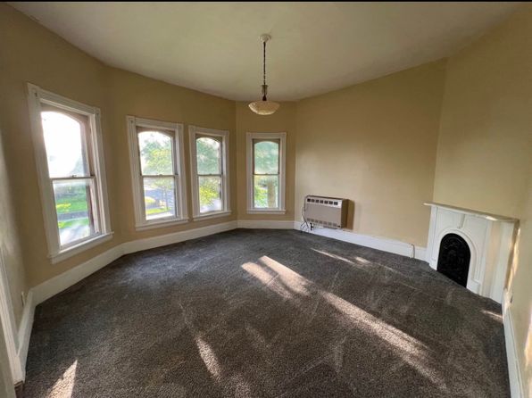 400 N Main St UNIT 3