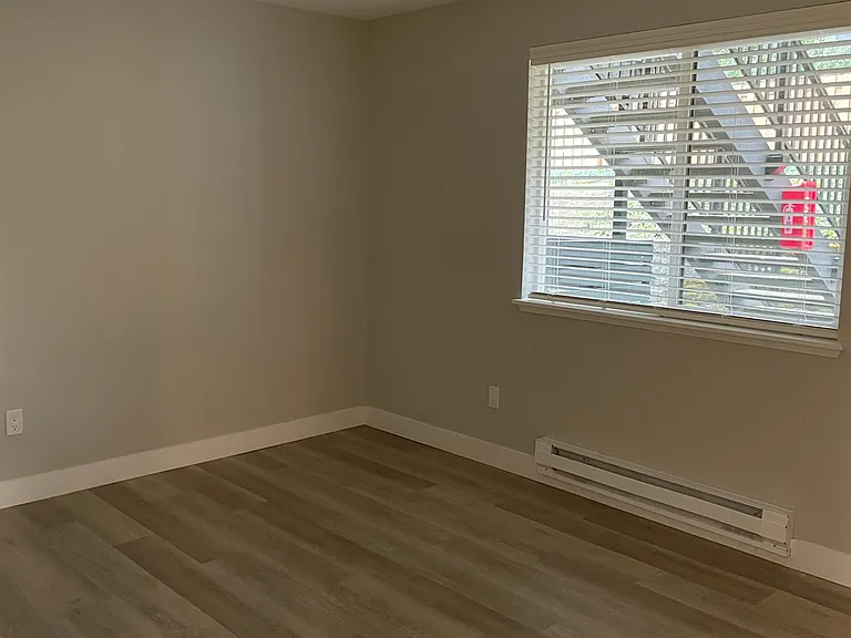 Redmond Park Apts — Photo 56