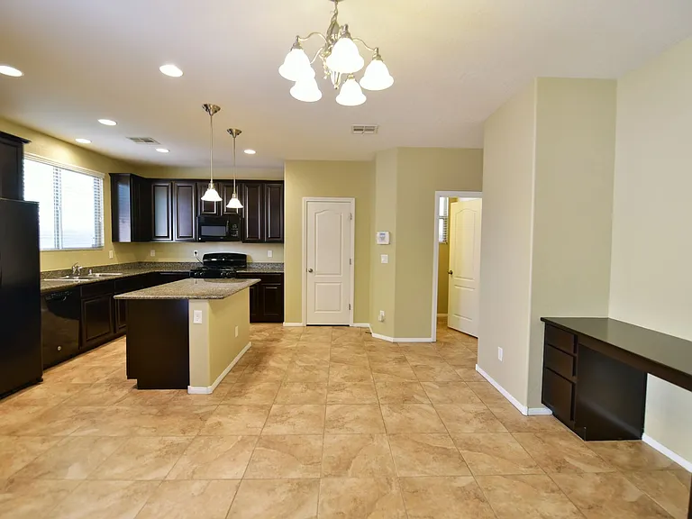 10318 Jolly Hill Ave — Photo 5