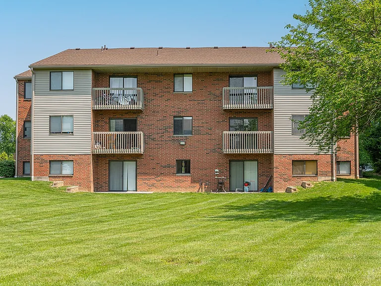 Timber Glen Apartments — Photo 68
