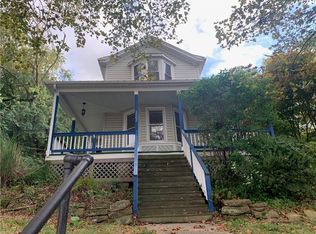 1502 Hiland Ave, Coraopolis, PA