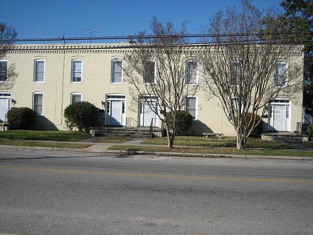 Gorgeous 4 unit apt bldg
