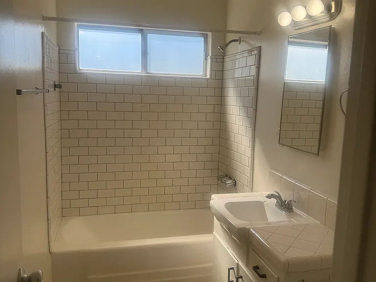 4141 Elenda St #3 — Photo 11