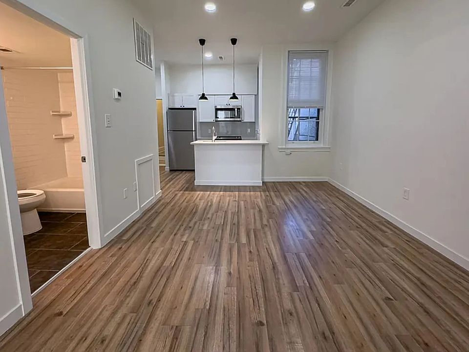 1st image of 1525 Green St #2FF