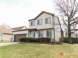 162 Abbeywood Cir, Streamwood, IL